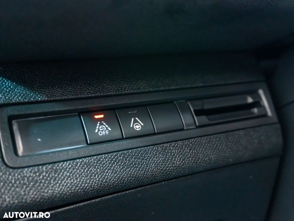 Peugeot 3008 1.5 BlueHDI S&S EAT8 GT-Line - 22