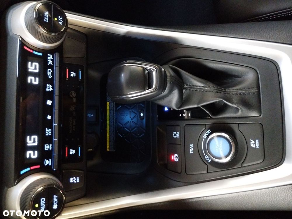 Toyota RAV4 2.5 Hybrid Executive 4x4 - 19