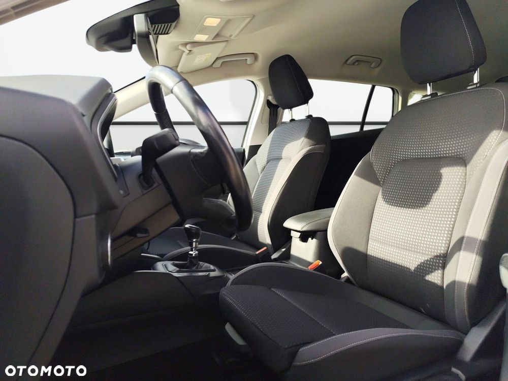 Ford Focus - 10