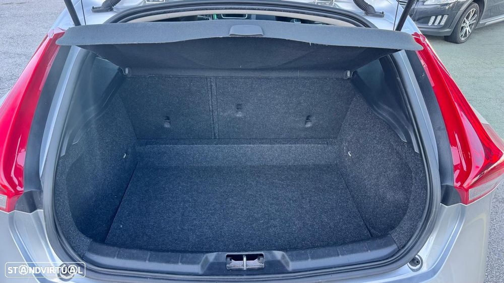 Volvo V40 2.0 D2 Kinetic Eco - 11