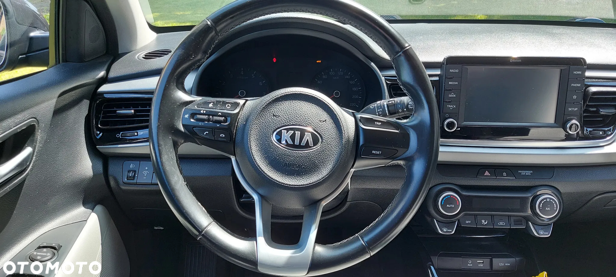 Kia Rio - 9