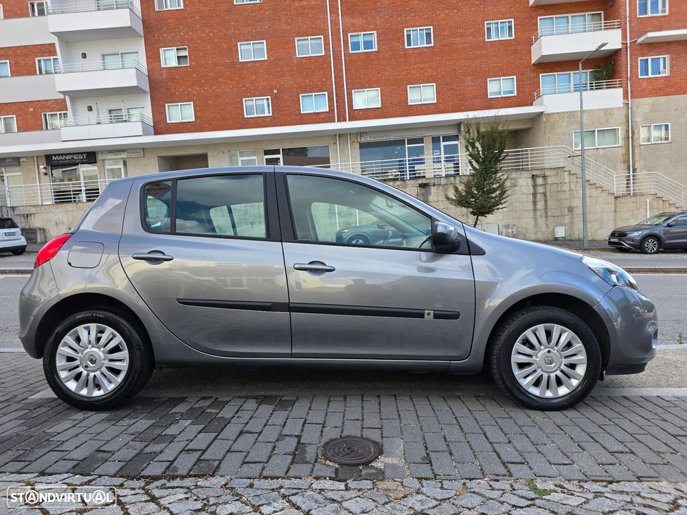 Renault Clio 1.5 dCi Dynamique S - 7