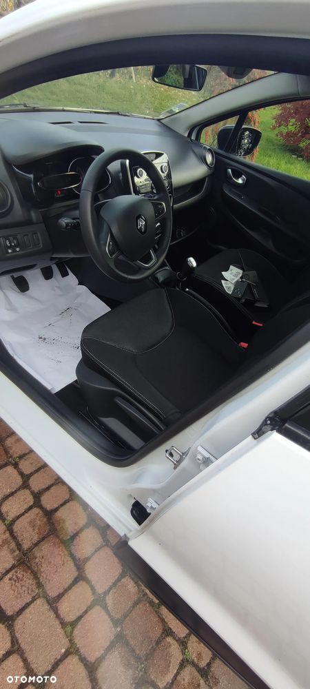 Renault Clio - 7