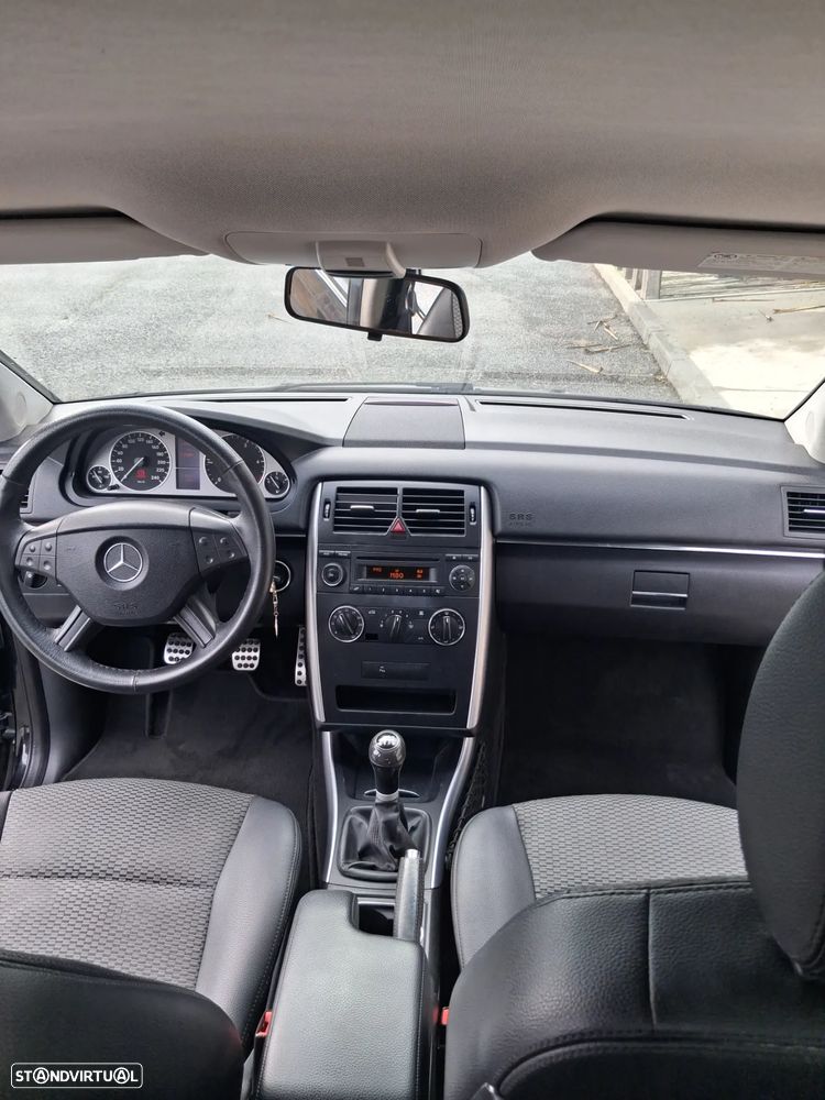 Mercedes-Benz B 180 CDI - 6