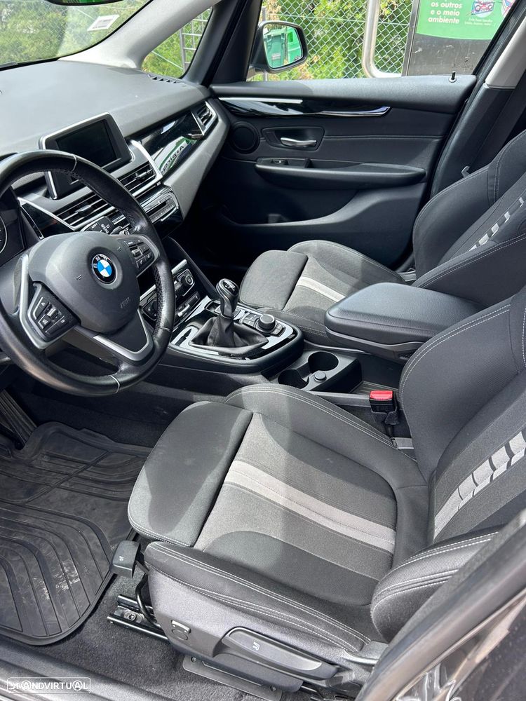 BMW 216 Active Tourer - 13