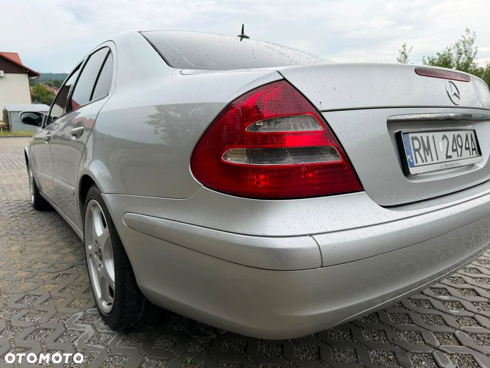 Mercedes-Benz Klasa E 270 CDI Avantgarde - 14
