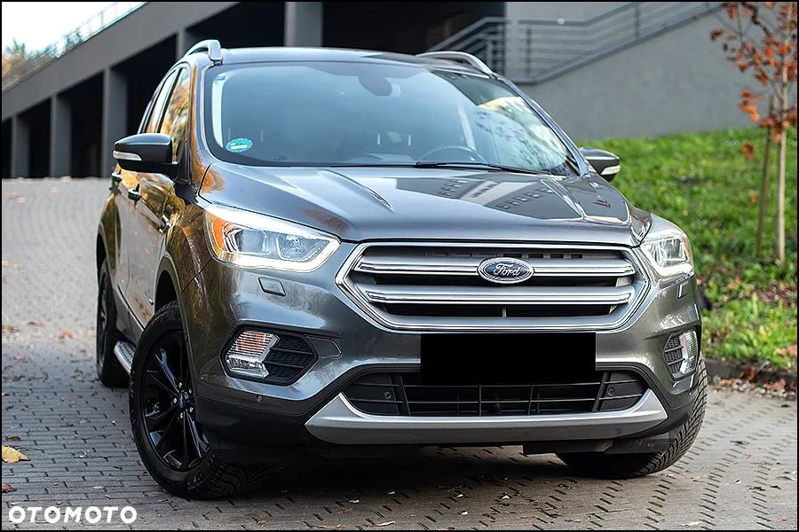 Ford Kuga - 10
