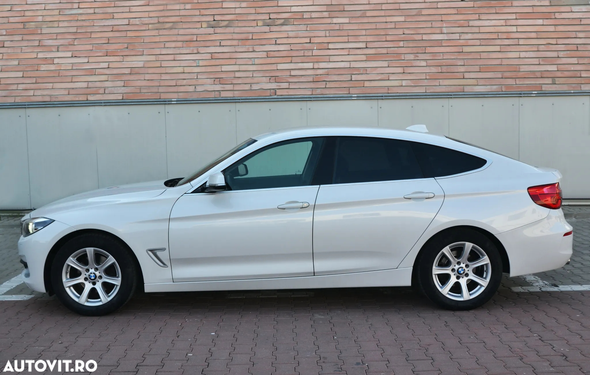 BMW Seria 3 320d Aut. - 21
