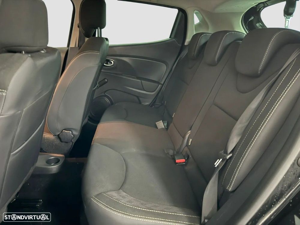 Renault Clio - 9