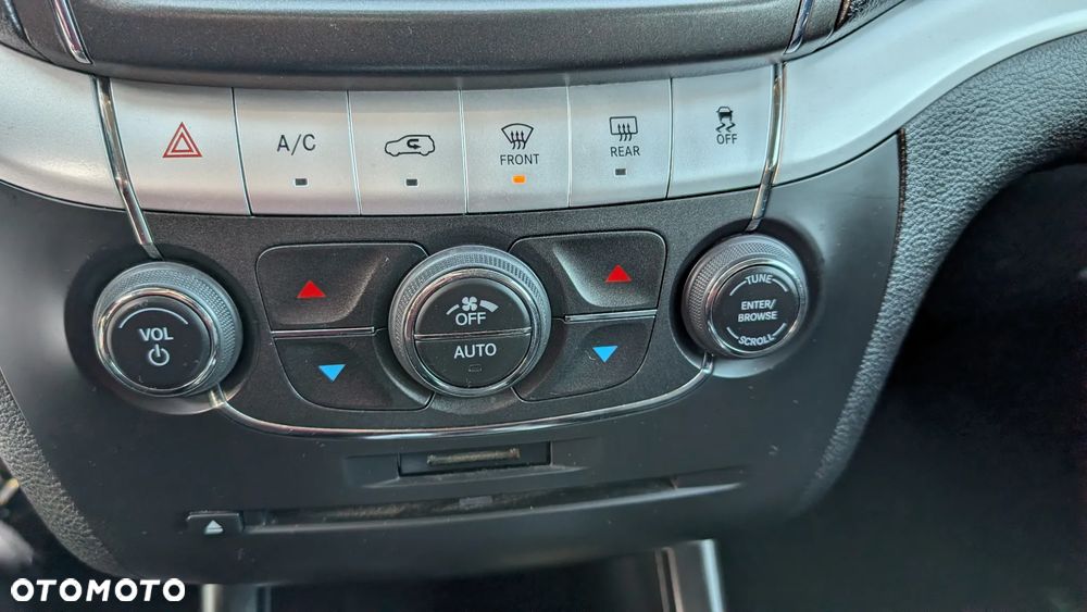 Fiat Freemont 2.0 Multijet 16V DPF Automatik Allrad Lounge - 17