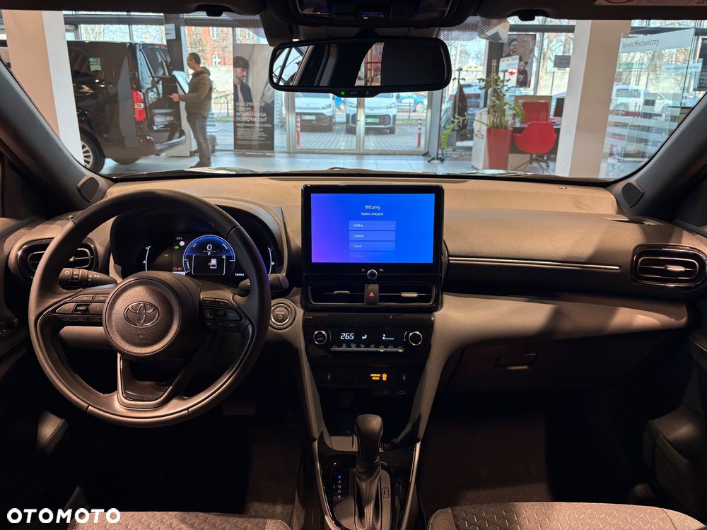 Toyota Yaris Cross - 15