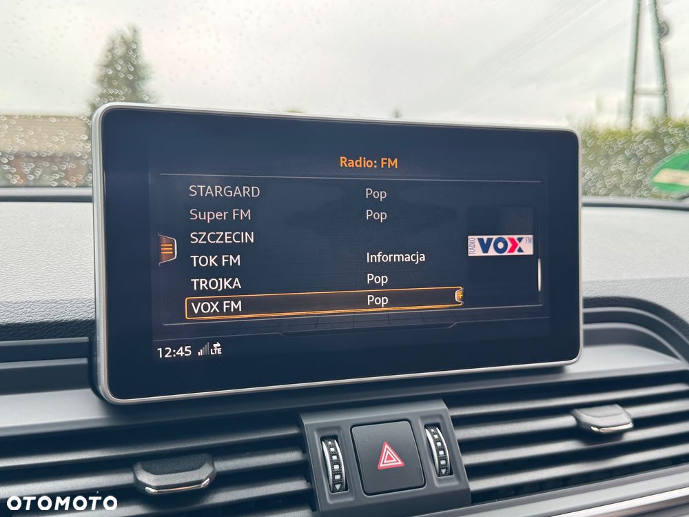 Audi Q5 50 TFSIe quattro S tronic S line business - 31