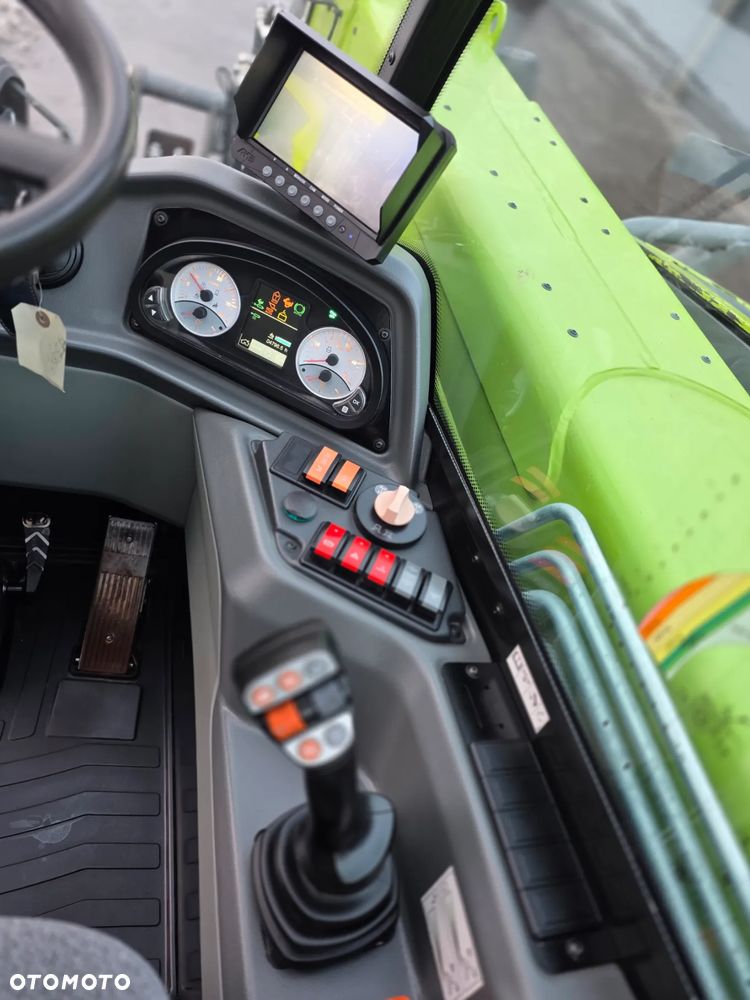 Claas Scorpion 732 VARIPOWER - 7