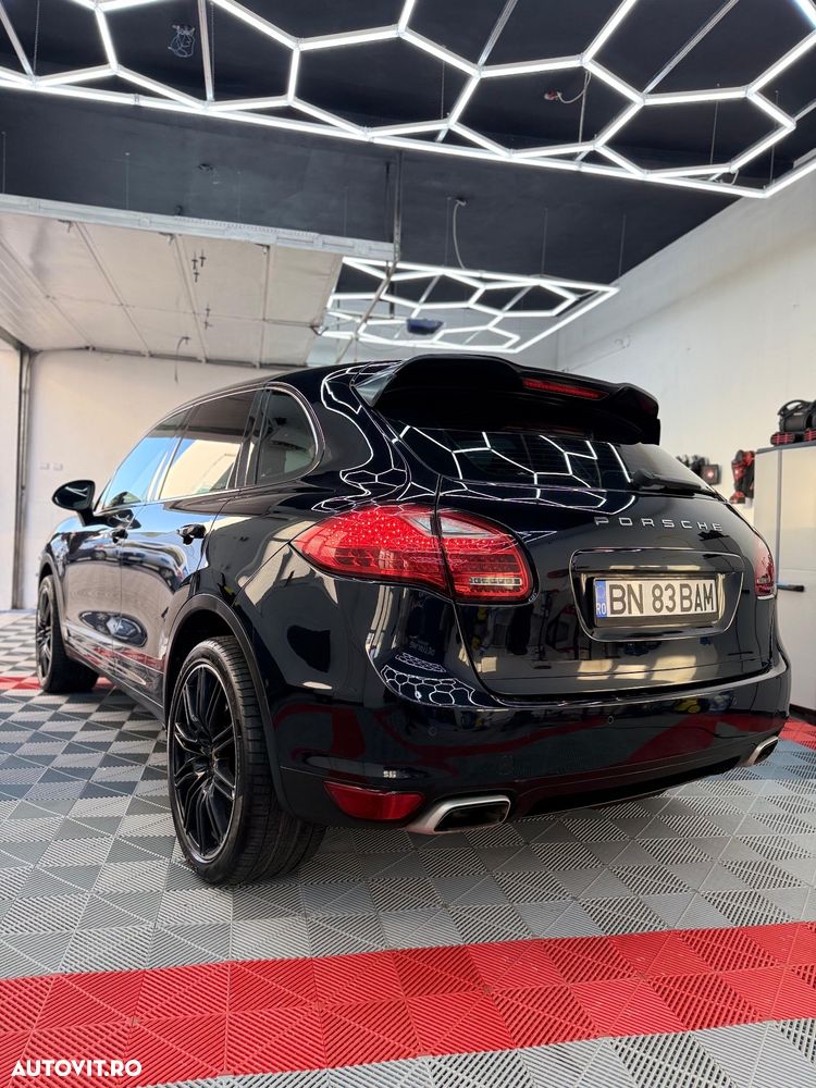 Porsche Cayenne 3.0TD TipTronic - 12