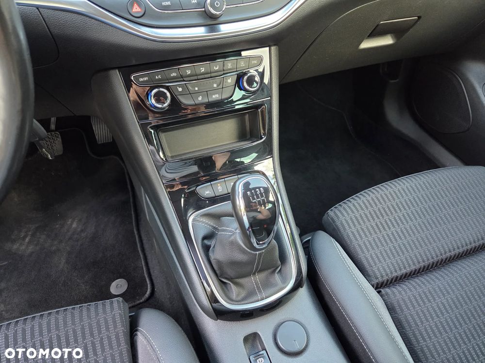 Opel Astra 1.5 D Start/Stop Business Elegance - 19