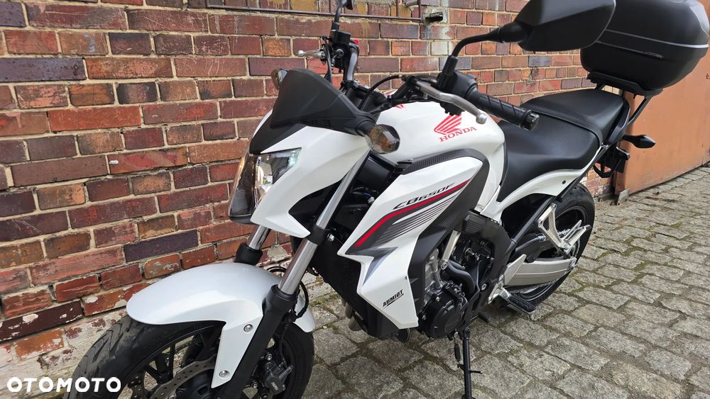 Honda CB - 3