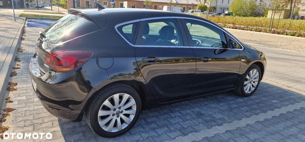 Opel Astra 1.4 Turbo Cosmo - 6
