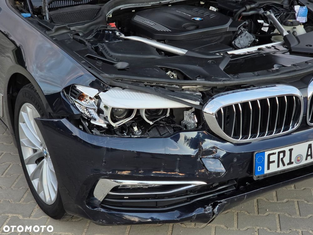 BMW Seria 5 520d xDrive Luxury Line - 10