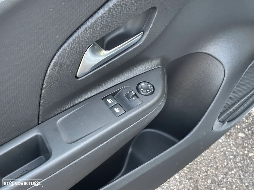 Opel Corsa 1.5 D Business - 10