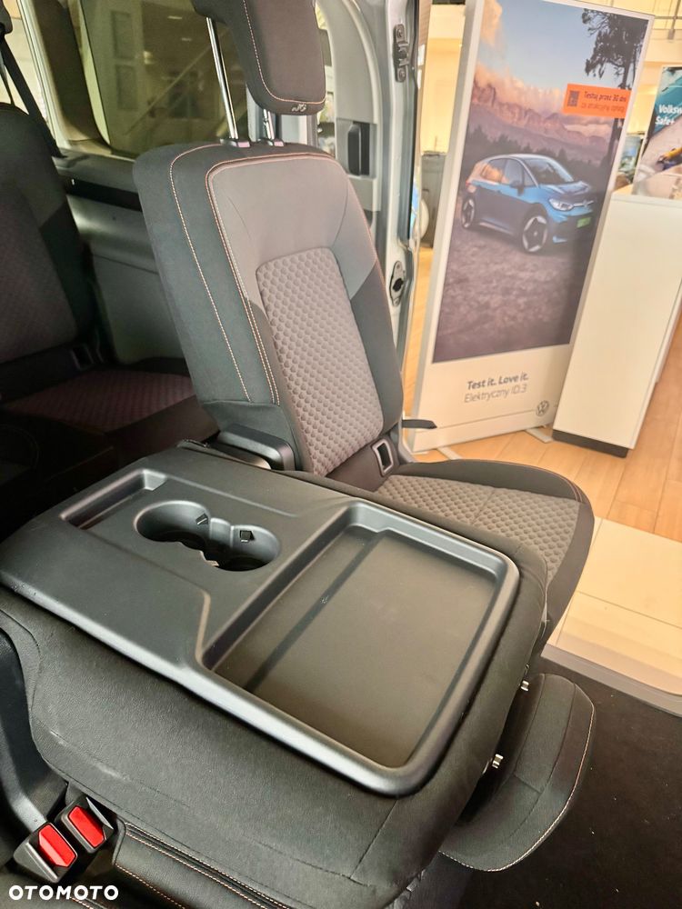 Volkswagen Caravelle 2.0 TDI L2 4Motion Life - 24