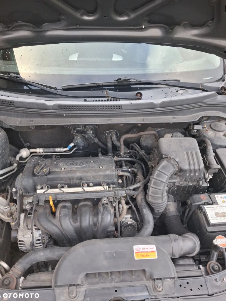 Kia Ceed 1.4 CVVT ISG Spirit - 27