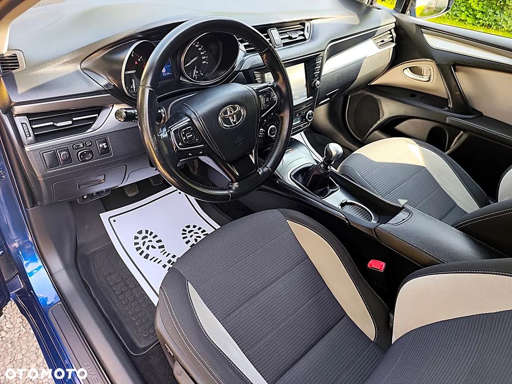 Toyota Avensis 1.8 Edition-S - 9