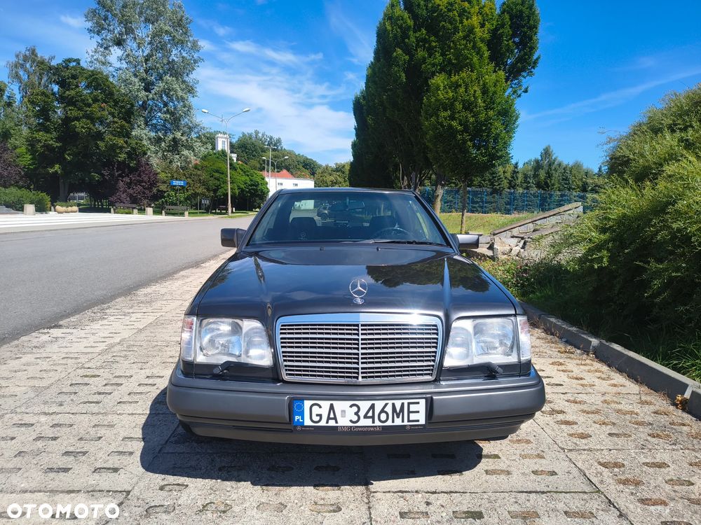 Mercedes-Benz Klasa E - 4