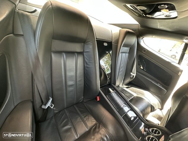 Bentley Continental GT - 10