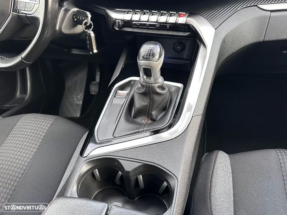 Peugeot 3008 1.2 PureTech Active Pack - 39