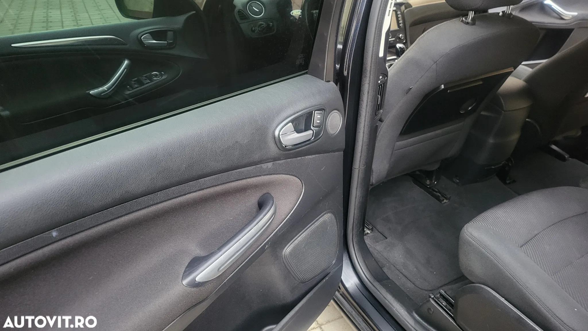 Ford S-Max 2.0 TDCi Titanium - 37