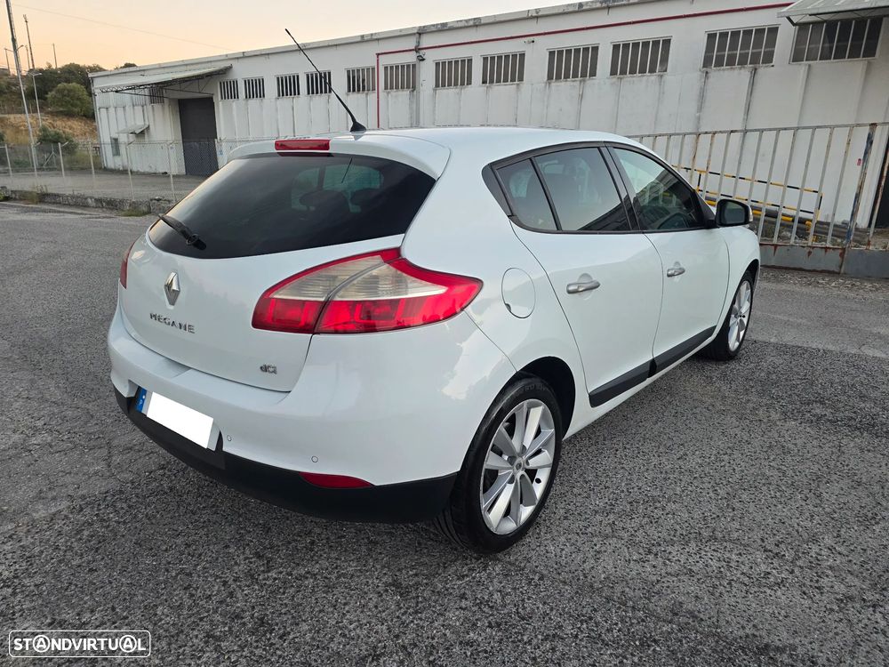 Renault Mégane 1.5 dCi Dynamique S - 3