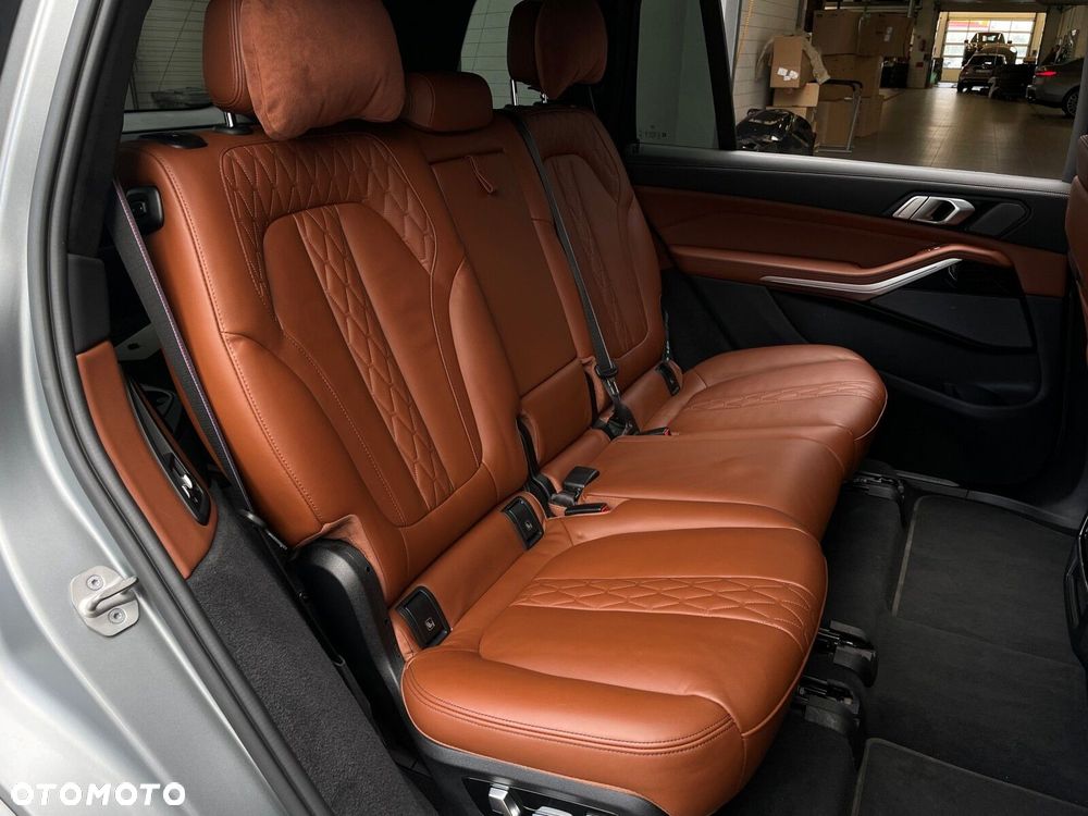 BMW X7 xDrive40d mHEV sport - 26