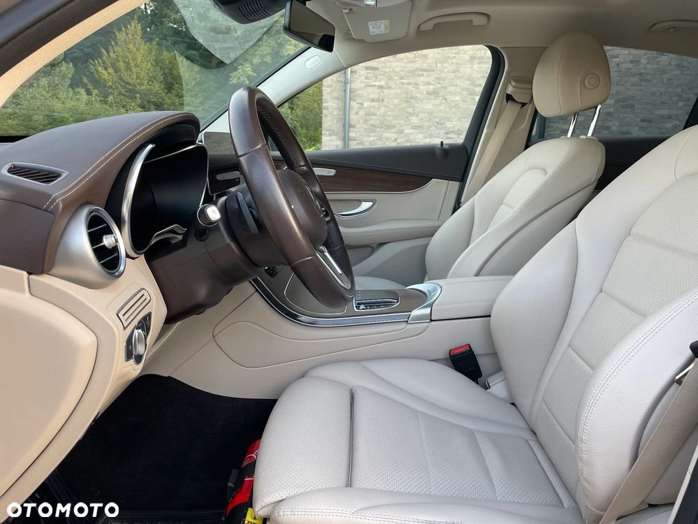 Mercedes-Benz GLC Coupe 300 de 4-Matic - 13