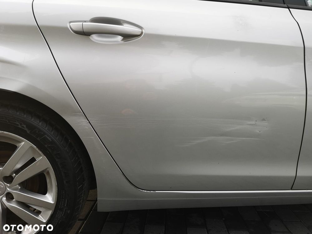 Peugeot 308 e-HDi FAP 115 Stop&Start Style - 3