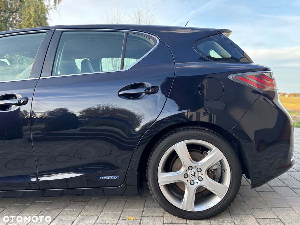 Lexus CT 200h Prestige - 20