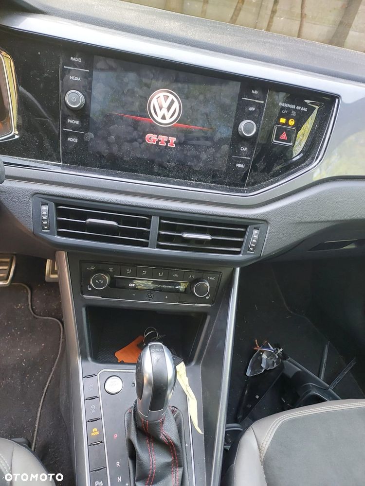 Volkswagen Polo - 19