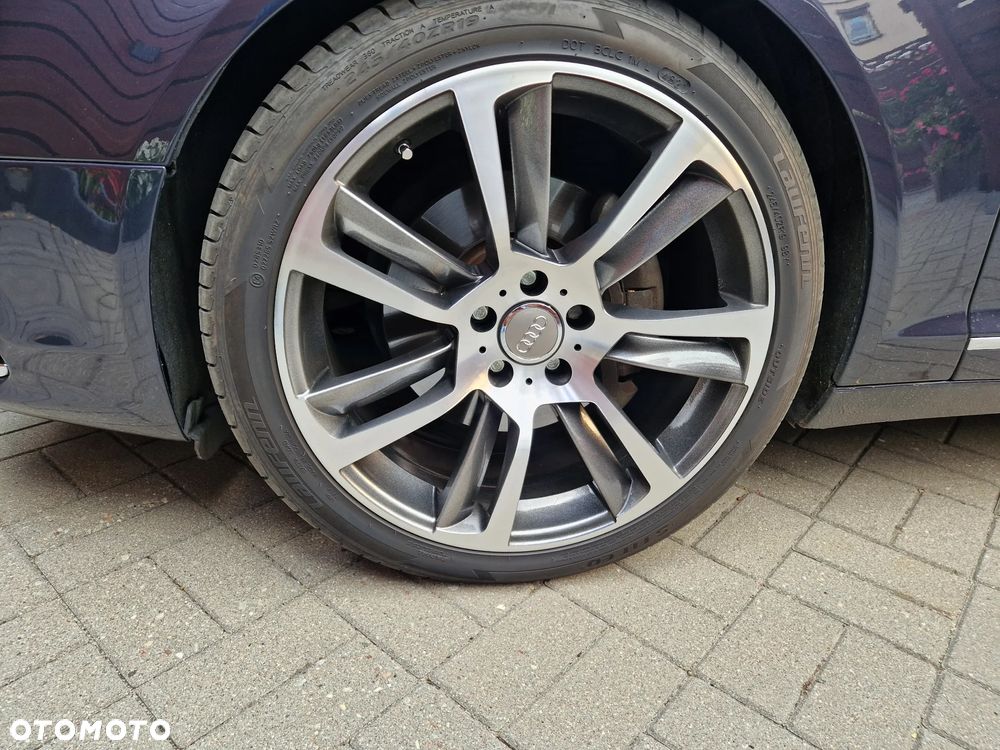Audi A6 - 6