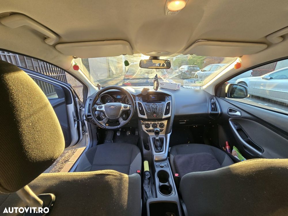 Ford Focus 2013 photo 4