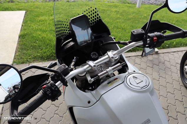 Ducati DesertX 900 - 4