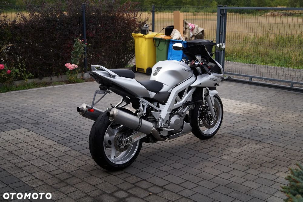 Suzuki SV - 11