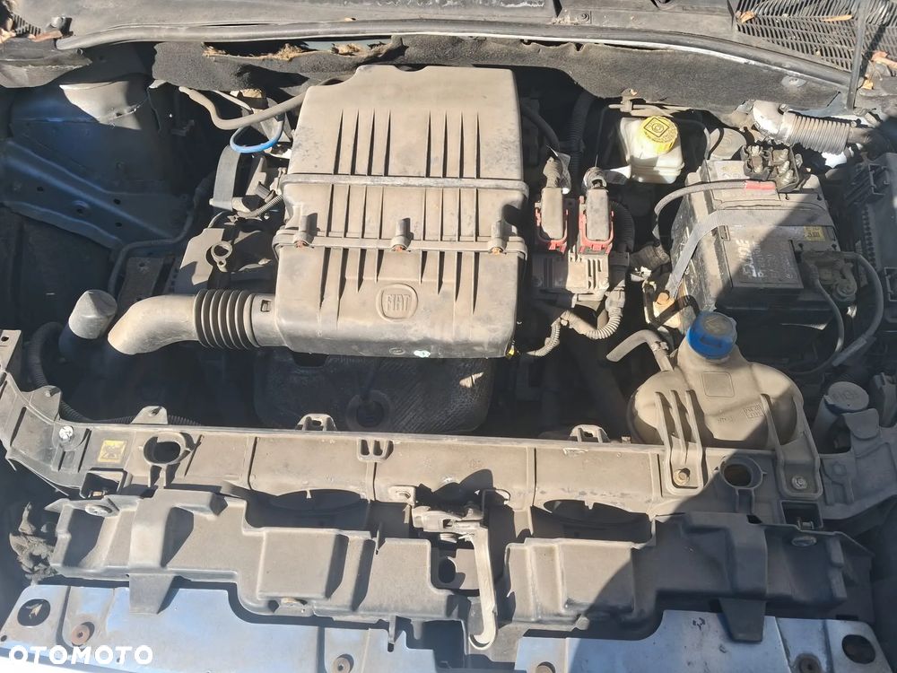 Fiat Grande Punto - 4