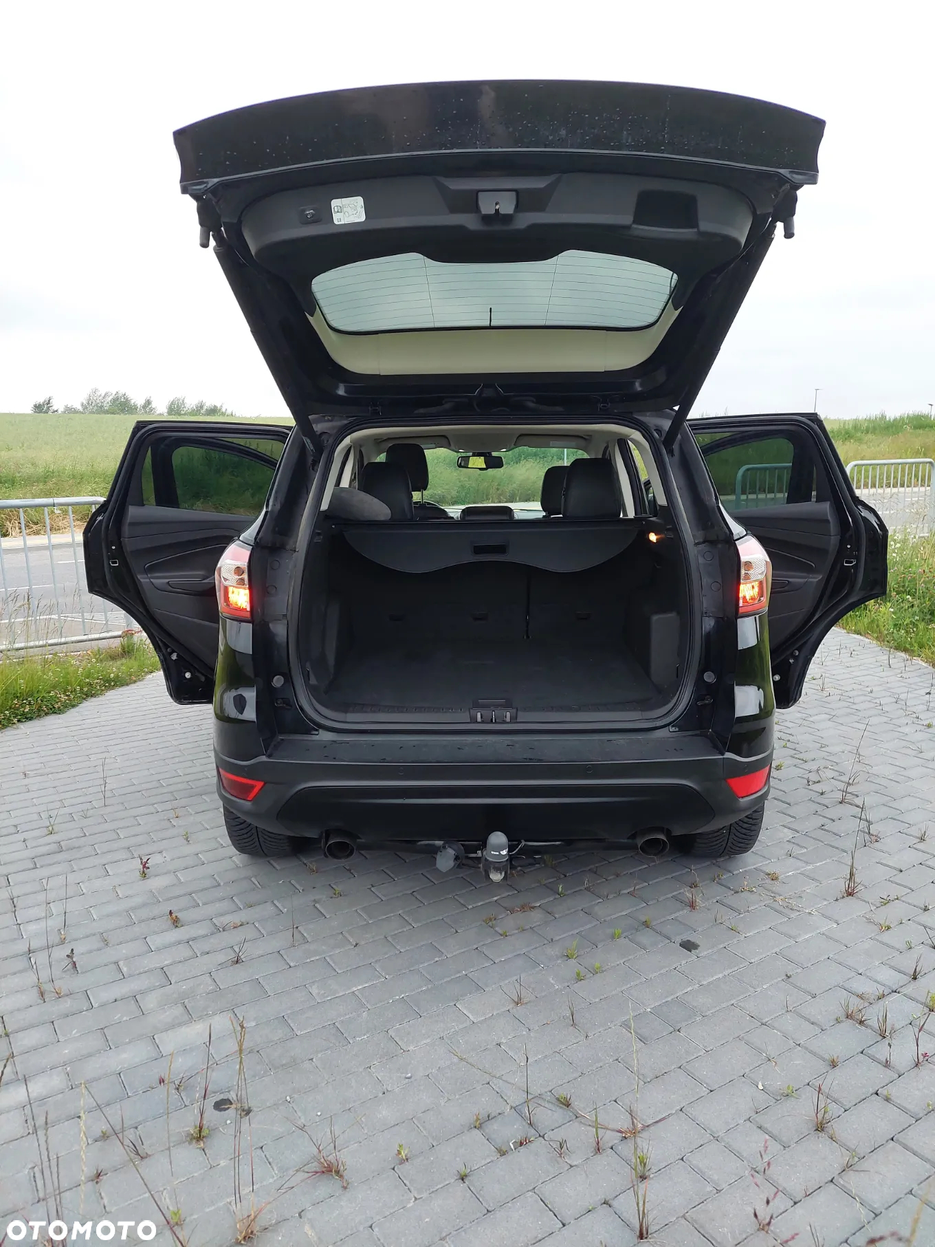 Ford Escape 2.0 EcoBoost AWD Titanium - 23