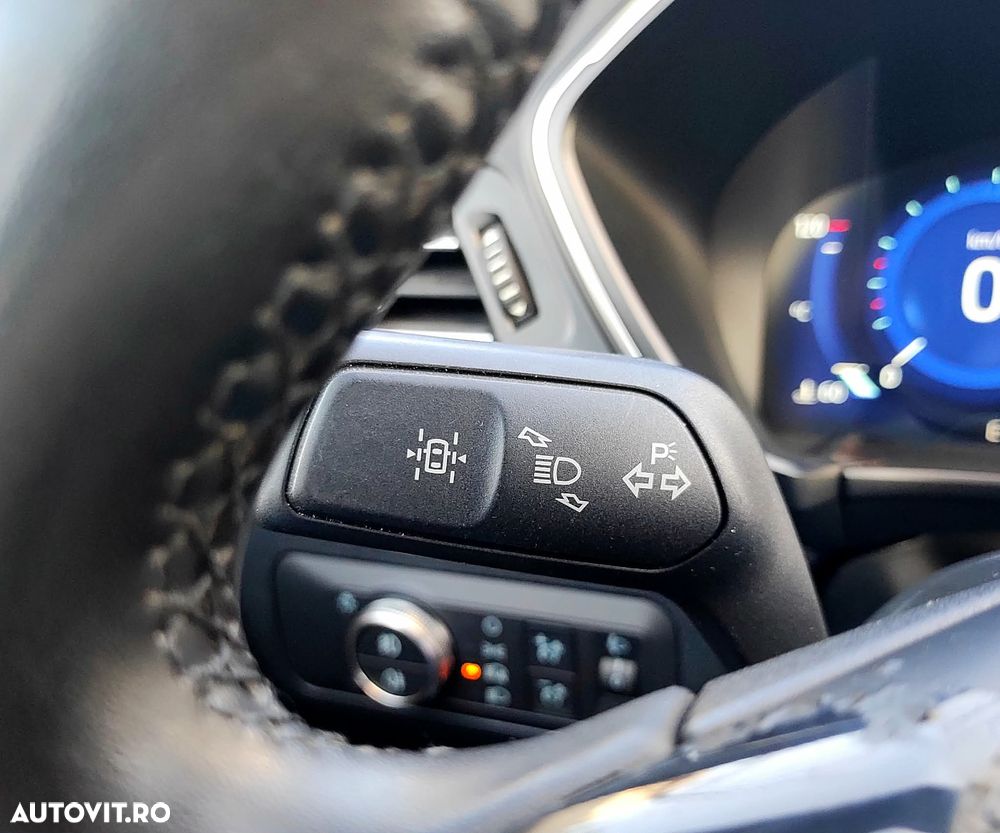 Ford Kuga 1.5 EcoBlue Aut. TITANIUM - 23