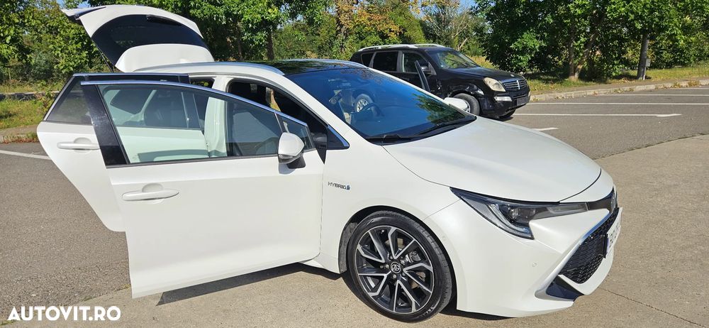 Toyota Corolla 2.0 HSD Exclusive Plus GR Sport Bi-Tone - 15