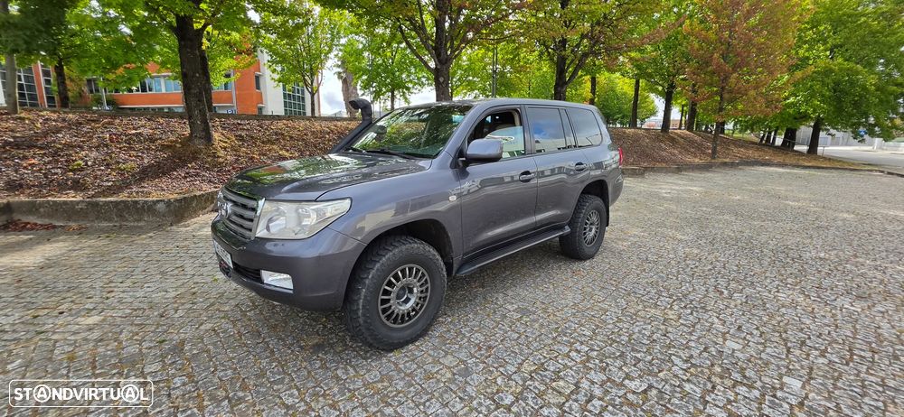 Toyota Land Cruiser 4.5 D-4D V8 - 1