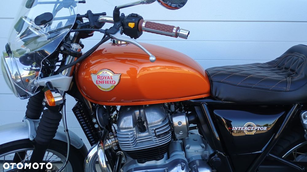 Royal Enfield Interceptor - 16