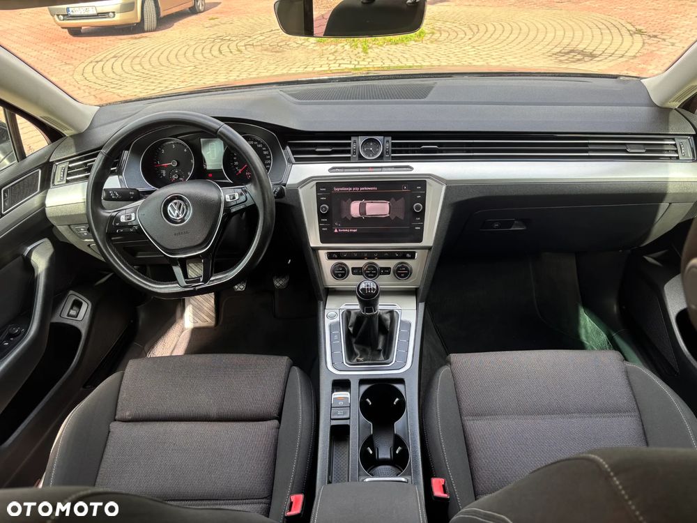 Volkswagen Passat 2.0 TDI SCR Business - 2
