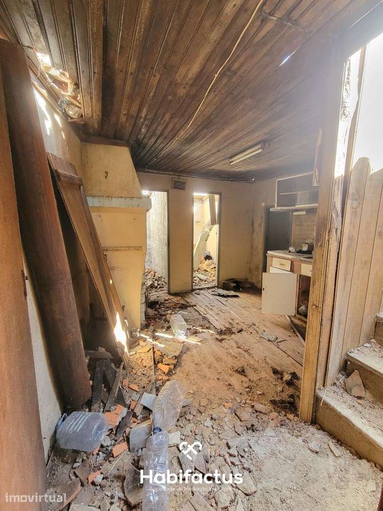 Moradia T3 para Reconstrução com Terreno em Alcafache - Mangualde - Grande imagem: 5/14