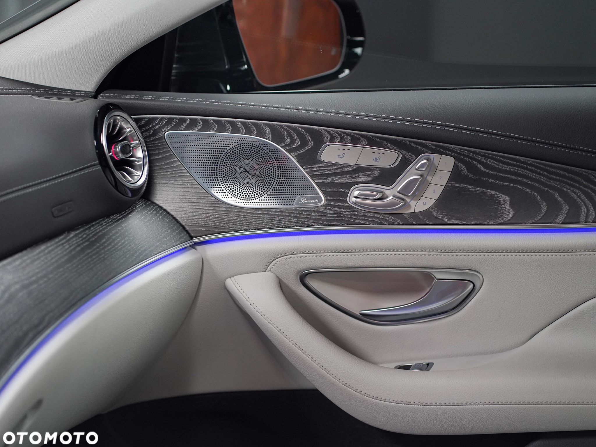 Mercedes-Benz CLS - 13