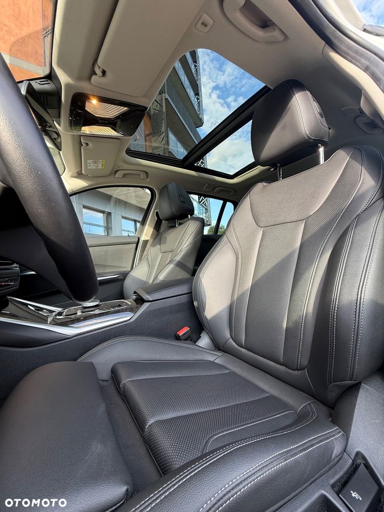 BMW Seria 3 320d xDrive Luxury Line sport - 28